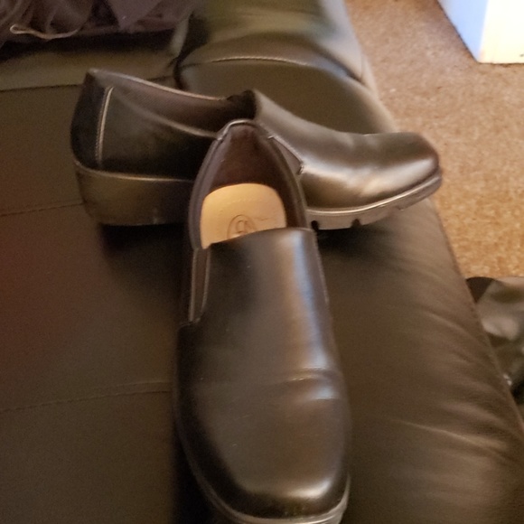 Shoes - Picture 2 of 2